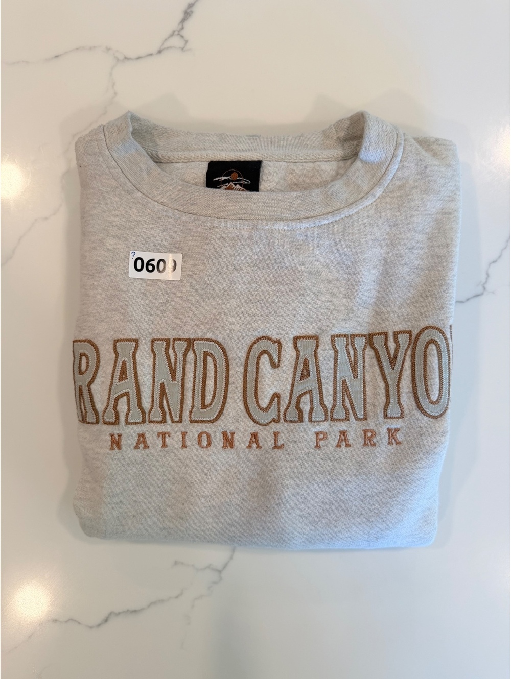 Prairie Mountain Grand Canyon National Park Embroidered Crewneck Sweatshirt Med - Picture 6 of 7